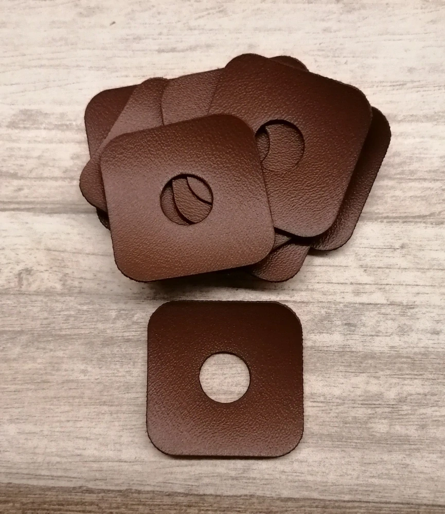 Koženkové podložky pod průchodky 2x2 cm (10ks) - různé barvy (10 ks)